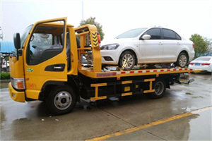 上街区附近拖车救援24小时服务热线